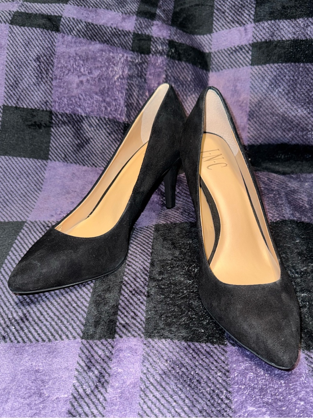 Classic Black Pointed Toe Women's Pumps